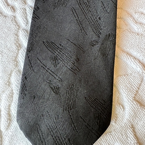 Elegant Black Textured‎ Men's Tie - Picture 1 of 6
